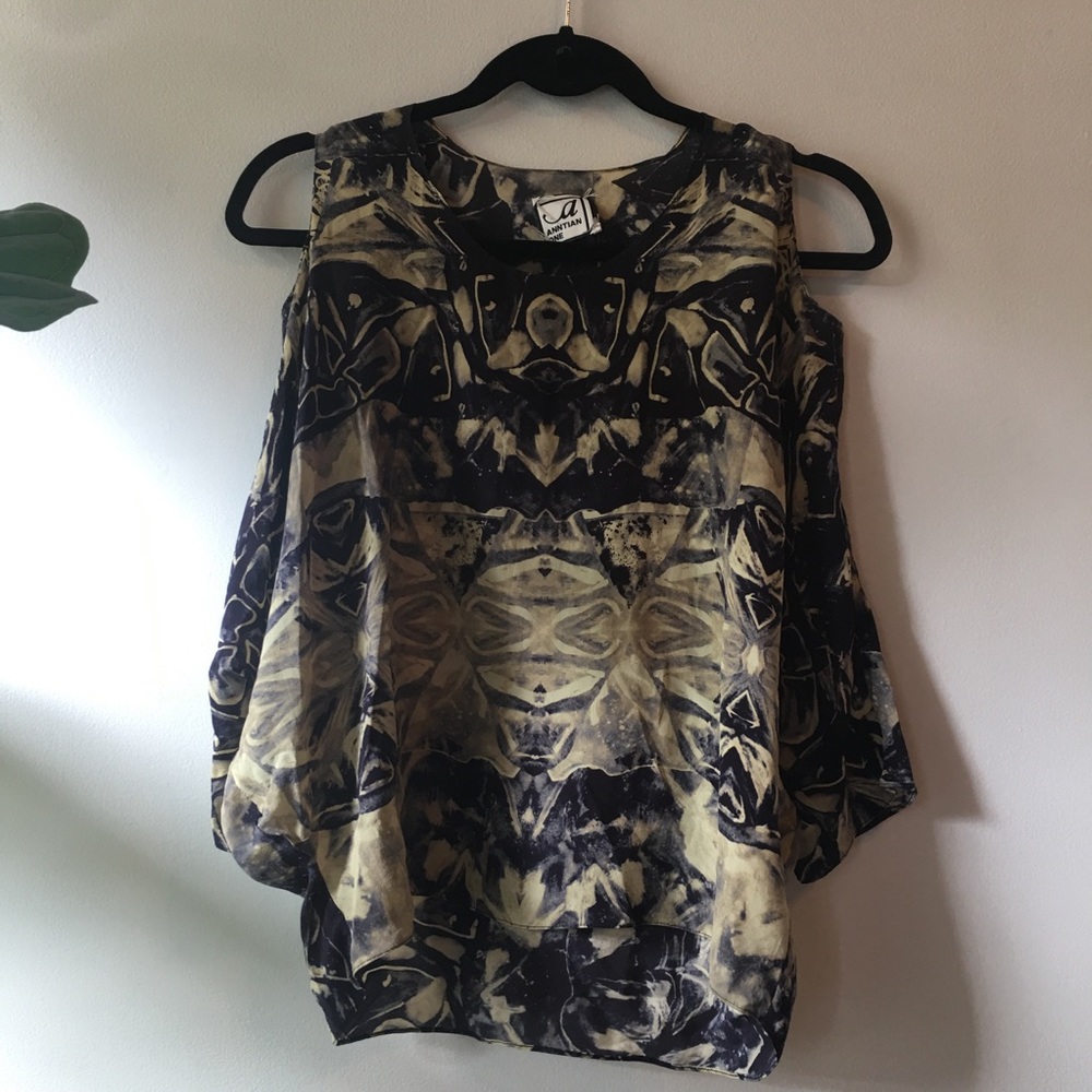 Anntian Silk Top • One Size